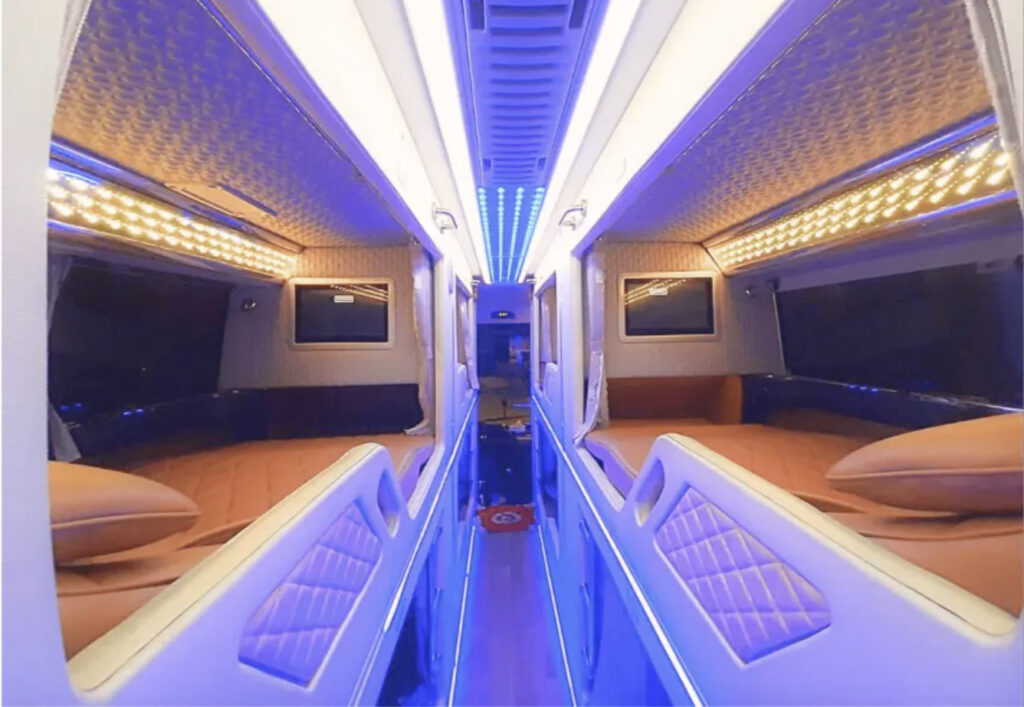 バスで移動する