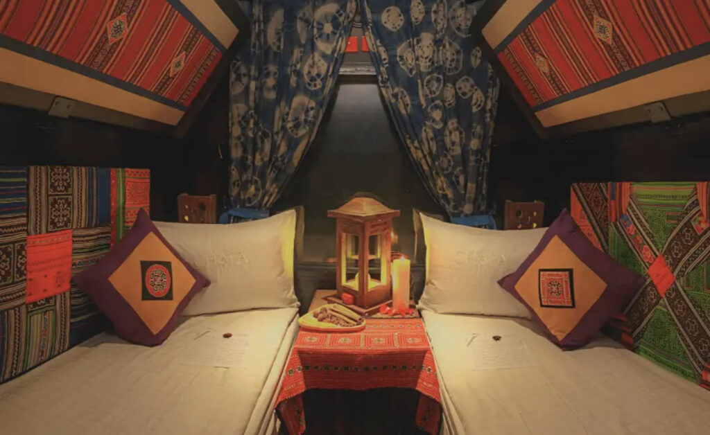 電車で移動する