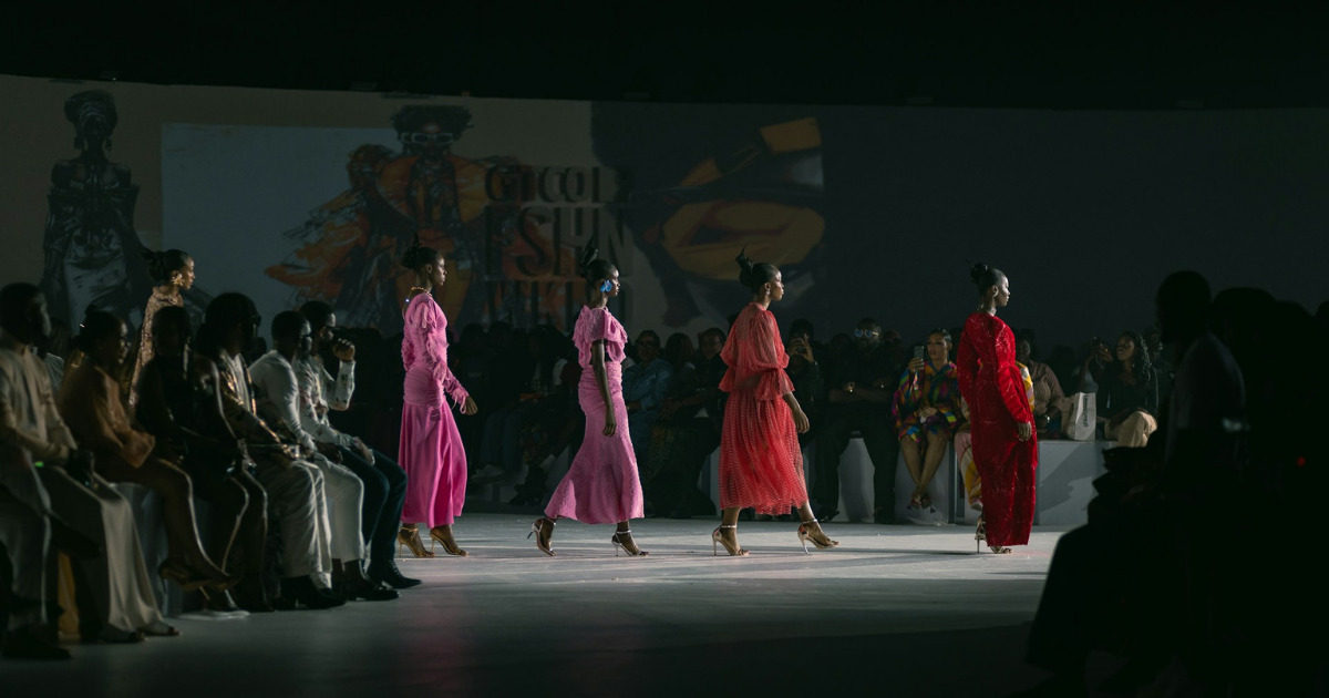 ベトナムの伝統衣装アオザイ、「ロンドン・ファッションウィーク」に登場！