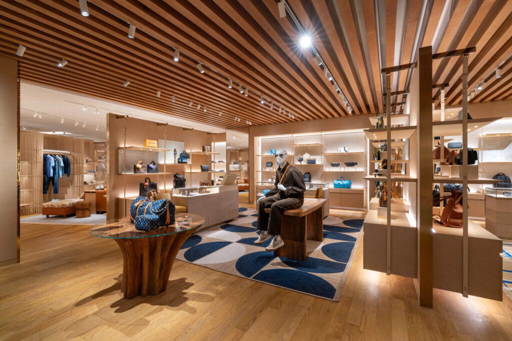 「ルイ・ヴィトン」のメンズ専門店がベトナム初上陸